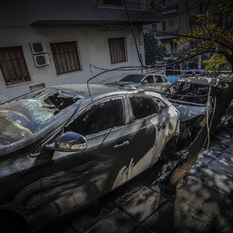 Εμπρησμοί αυτοκινήτων στο Κολωνάκι