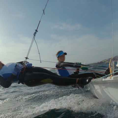 Βλέποντας την ιστιοπλοΐα μέσα από τα μάτια της Ραφαηλίνας Κλωναρίδου και της Μαρίας Μπόζη, που θα εκπροσωπήσουν την Ελλάδα στους Ολυμπιακούς Αγώνες στο Τόκιο, στο άθλημα της ιστιοπλοΐας