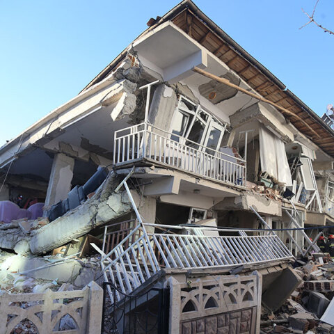 Καταστροφικός σεισμός στην Τουρκία: 6,8 R
