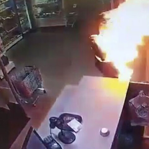 Ρωσία: Παντρεμένη ζήτησε από τον εραστή της να χωρίσουν και εκείνος της έβαλε φωτιά με πετρέλαιο