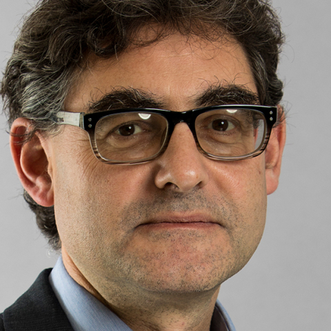 Νίκολας Πέλαμ, δημοσιογράφος του Economist 