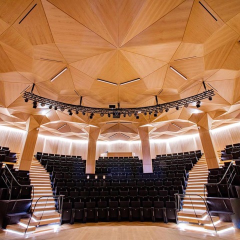 Το υπερσύγχρονο αμφιθέατρο της Τεχνόπολης «Μιλτιάδης Έβερτ»