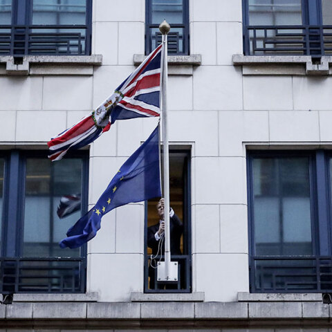 brexit-flag-embassy