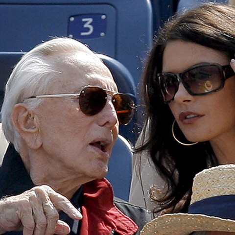 kirk-douglas-catherine-zeta-jones.jpg