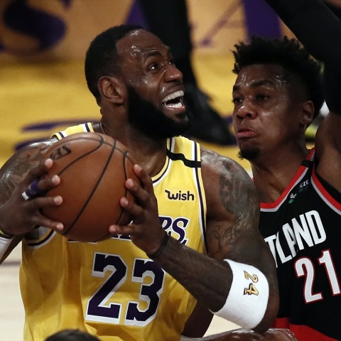 Λεμπρόν Τζέιμς Κόμπε Μπράιαντ