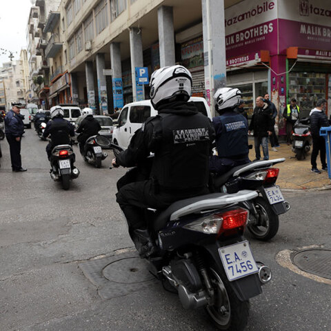 Αστυνομικοί στη Μενάνδρου