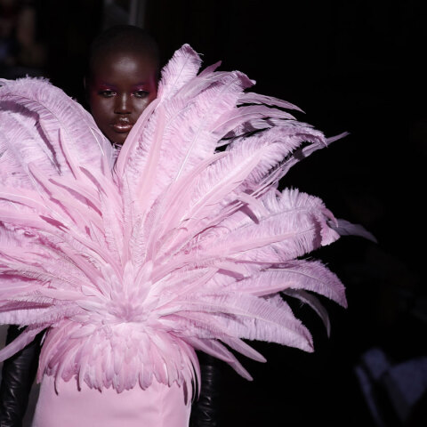 Adut Akech ©EPA/ IAN LANGSDON