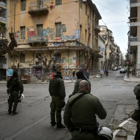 Επιχείρηση εκκένωσης κτιρίου στα Εξάρχεια