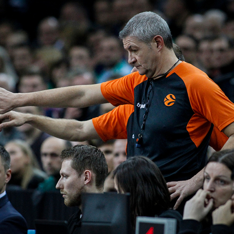 Διαιτητής Λουίτζι Λαμόνικα 