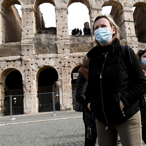 Τουρίστες στο Κολοσσαίο