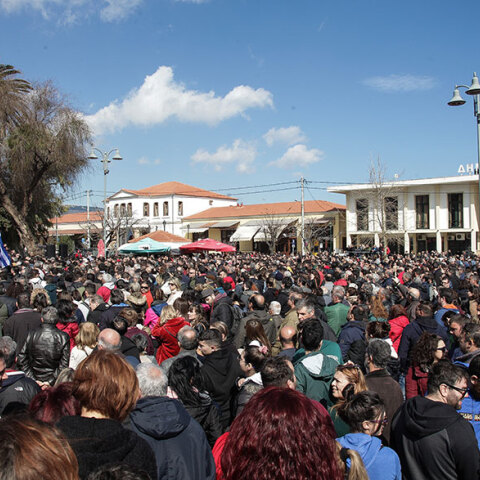 Στους δρόμους οι κάτοικοι της Χίου - Λένε «Όχι» στη δημιουργία κλειστής δόμης