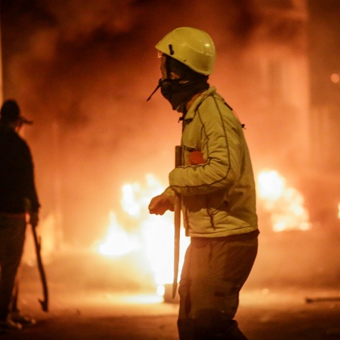 ΛΕΣΒΟΣ ΣΥΓΚΕΝΤΡΩΣΗ ΚΑΤΟΙΚΟΙ ΣΤΡΑΤΟΠΕΔΟ ΚΥΡΙΑΖΗ ΜΑΤ ΑΣΤΥΝΟΜΙΑ ΟΔΟΦΡΑΓΜΑ ΚΑΜΜΕΝΑ ΛΑΣΤΙΧΑ ΦΩΤΙΑ ΟΔΟΦΡΑΓΜΑ ΕΠΕΙΣΟΔΙΑ