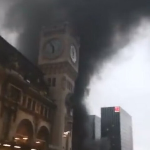 Πυρκαγιά στο Παρίσι - Εκκενώθηκε ο σιδηροδρομικός σταθμός