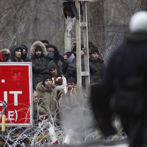 ΟΗΕ: Τουλάχιστον 13.000 πρόσφυγες και μετανάστες στα σύνορα Τουρκίας - Ελλάδας