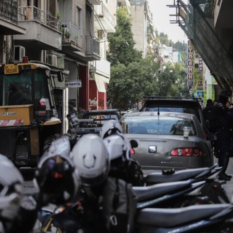 Εκκενώθηκε υπό κατάληψη κτίριο στα Εξάρχεια