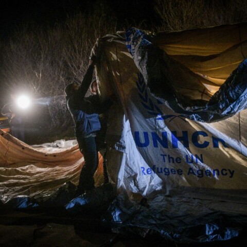 Σκηνές για τους πρόσφυγες στη Λέσβο στήνει η Ύπατη Αρμοστεία των Ηνωμένων Εθνών