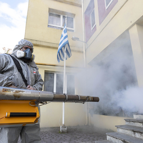 Προληπτική απολύμανση σε λύκειο 