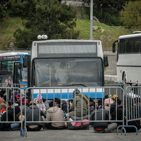 Μετανάστες και πρόσφυγες στη Λέσβο