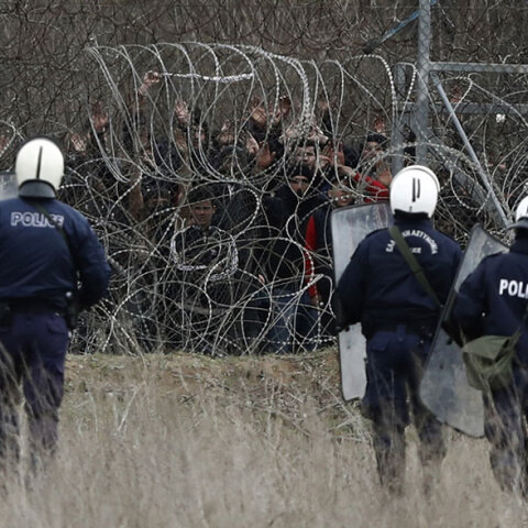 Έβρος - Πρόσφυγες - Μετανάστες - Σύνορα