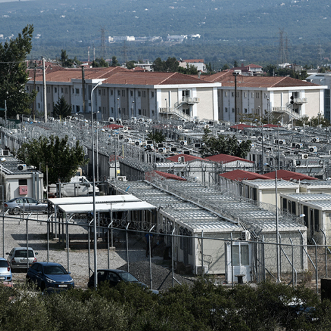 Κλειστές δομές μεταναστών 