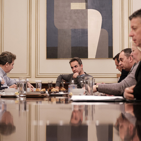 Σύσκεψη υπό τον Πρωθυπουργό Κυριάκο Μητσοτάκη για την αποτίμηση της κατάστασης στον Έβρο και τα νησιά