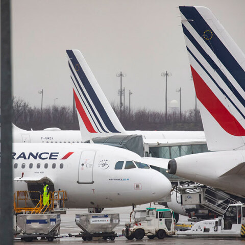 Αναστέλλονται οι πτήσεις της Air France προς Ιταλία