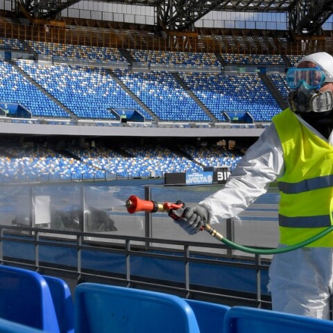 Κορωνοϊός γήπεδο