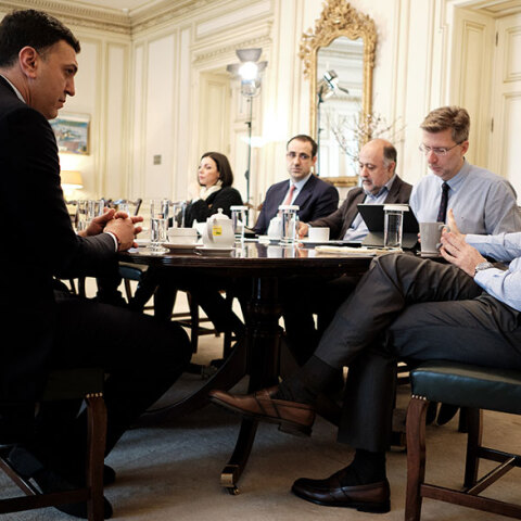 Κυβερνητική σύσκεψη υπό τον Μητσοτάκη για τον κορωνοϊό