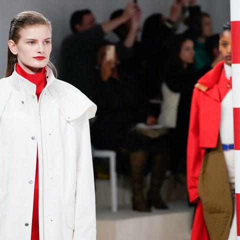 Μοντέλο από το fashion show του Hermes στο Παρίσι