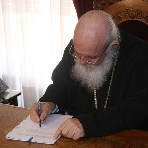 Αρχιεπίσκοπος Ιερώνυμος για τον κορωνοϊό - Ξεκαθαρίζει ότι δεν υπάρχει μετρητής πίστης ούτε παρουσιολόγιο στις εκκλησίες