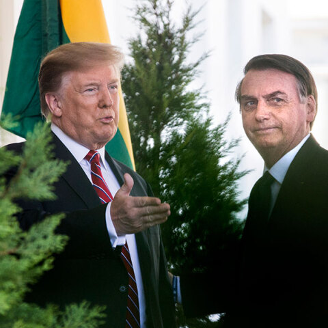 Κορωνοϊός: Έκτακτη σύσκεψη στο Λευκό Οίκο λόγω Μπολσονάρου