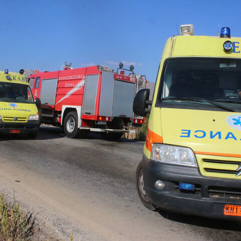 Πυροσβεστικά κι ΕΚΑΒ