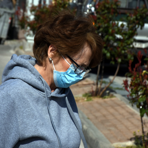 Μείωση του συντελεστή ΦΠΑ στα προϊόντα πρόληψης του κορωνοϊού ζητεί ο ΦΣΘ