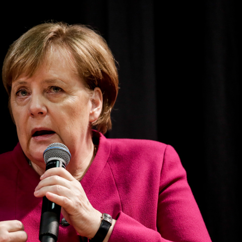 Δραματική έκκληση Μέρκελ με φόντο τον κορωνοϊό 