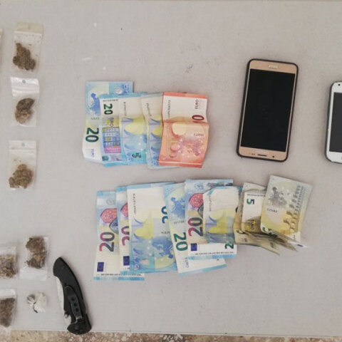 Εξάρχεια: Εξαρθρώθηκε πολυμελής συμμορία διακίνησης ναρκωτικών 