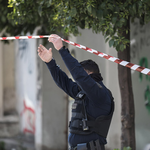 ΕΠΙΧΕΙΡΗΣΗ ΤΗΣ ΑΝΤΙΤΡΟΜΟΚΡΑΤΙΚΗΣ ΣΤΑ ΣΕΠΟΛΙΑ ΚΑΙ ΤΑ ΕΞΑΡΧΕΙΑ