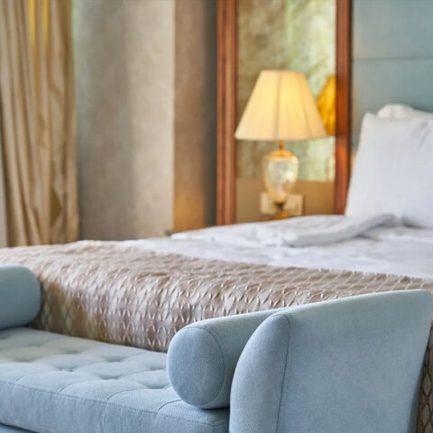 Μπαίνει «λουκέτο» στα ξενοδοχεία λόγω κορωνοϊού