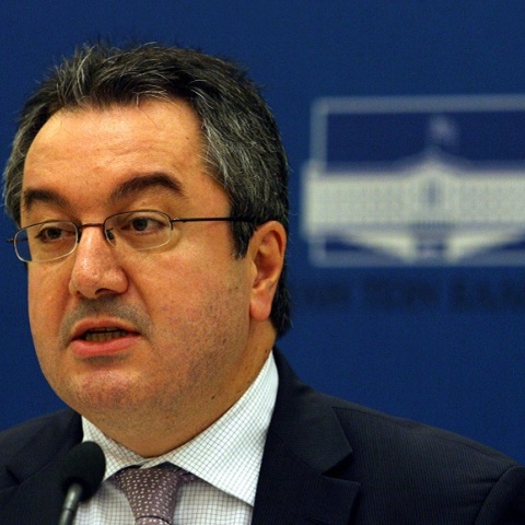 Ο κ. Μόσιαλος μίλησε για το φάρμακο και το εμβόλιο για τον κορωνοϊό