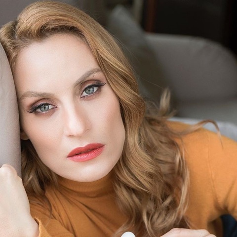  Για το πόσο μεγάλη και επιτακτική είναι η ανάγκη να «Μένουμε Σπίτι» για να μην εξαπλωθεί ο κορωνοϊός μίλησε η Ελεονώρα Μελέτη.