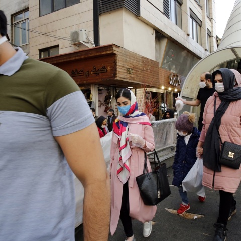 Ο απολογισμός των νεκρών από τον κορωνοϊό στο Ιράν αυξήθηκε σήμερα Σάββατο κατά περισσότερους από 100, σε 1.556 