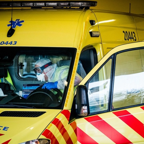 Αυξήθηκαν κατά 43 οι νερκοί στην Ολλανδία εξαιτίας του κορωνοϊού