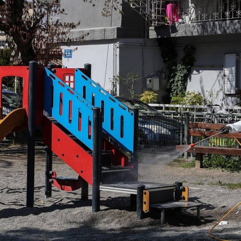 Κορωνοϊός; Κλείσιμο σε όλες τις παιδικές χαρές, πάρκα και μαρίνες της χώρας