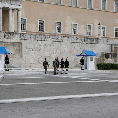 Κορωνοϊός: Χωρίς θεατές η αλλαγή φρουράς στον Άγνωστο Στρατιώτη