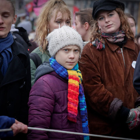 Η Γκρέτα Τούνμπεργκ εμφάνισε συμπτώματα κορωνοϊού και μπήκε απομόνωση μαζί με τον πατέρα της