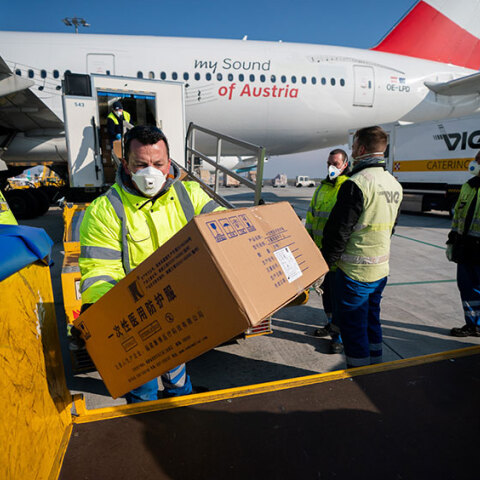 Αυξάνονται νεκροί και κρούσματα κορωνοϊού στην Αυστρία