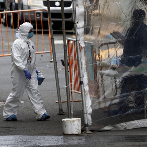 Πολλαπλασιάζονται τα κρούσματα κορωνοϊού σε Ευρώπη και Βόρεια Αμερική - Πάνω από 410.000 οι επιβεβαιωμένοι φορείς παγκοσμίως