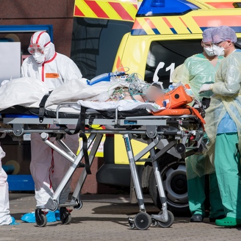 683 νέα θύματα από κορωνοϊό στην Ιταλία