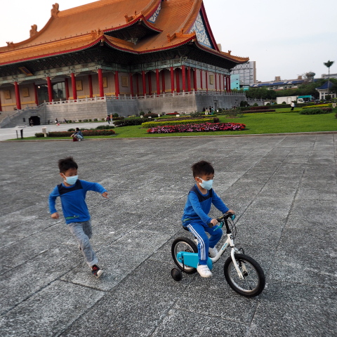 Δραστική μείωση των διεθνών πτήσεων από και προς την Κίνα 