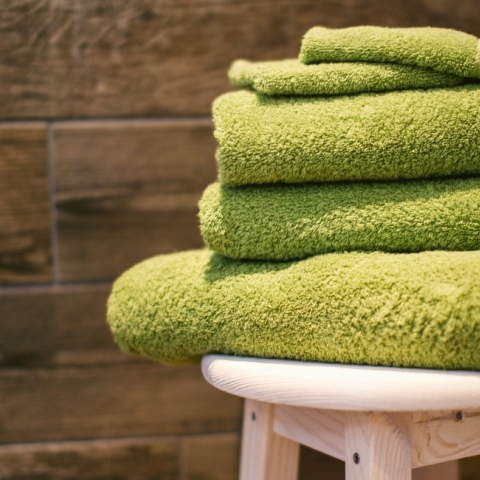 Πόσο συχνά πρέπει να πλένεις τις πετσέτες που χρησιμοποιείς μέσα στο σπίτι