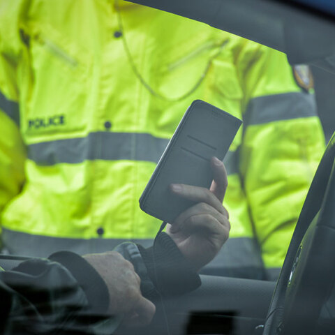 «Βροχή» τα πρόστιμα για την απαγόρευση κυκλοφορίας εν μέσω κορωνοϊού